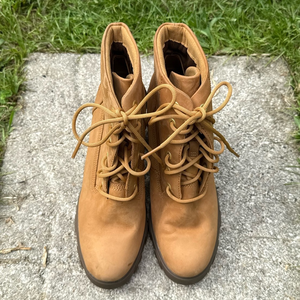 Timberland Women's Tan Ankle Boots